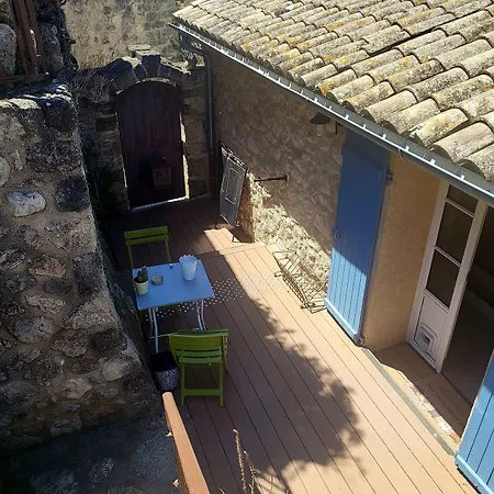 La Rose Du Vent Bed and Breakfast 4*